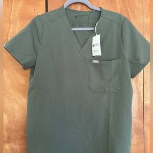 Figs One Pocket Scrub Top NWT